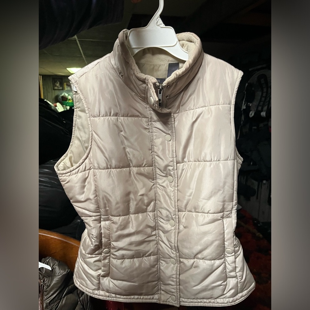 Liz Claiborne Light Beige Puffer Vest